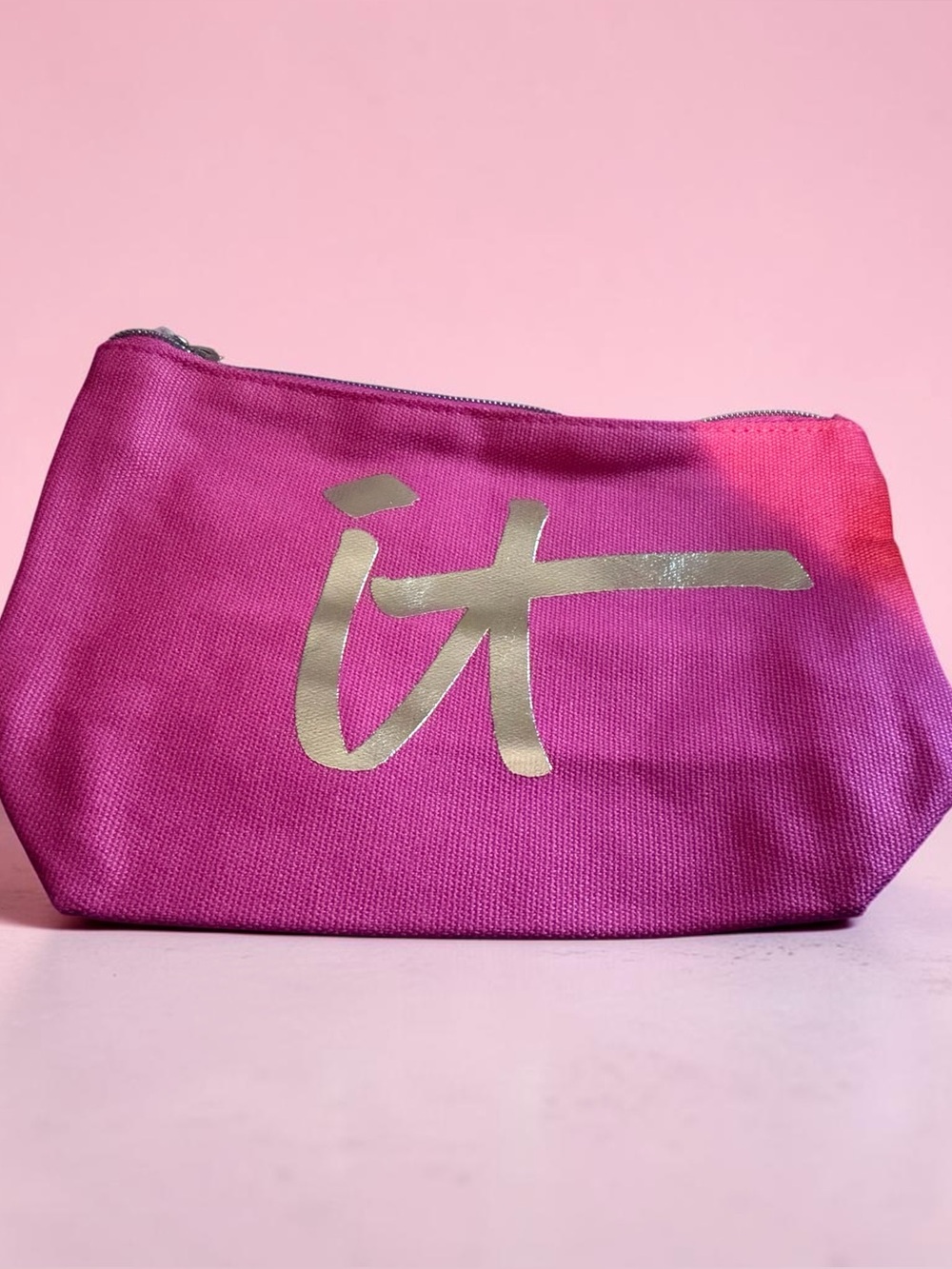 IT Cosmetics Magenta Canvas Cosmetic Pouch | Travel Makeup Bag / Organizer